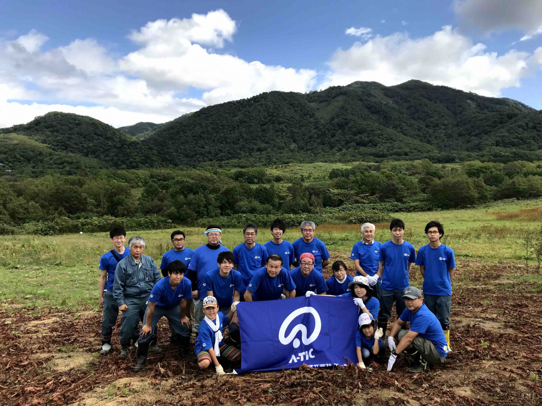 道民の森での植樹